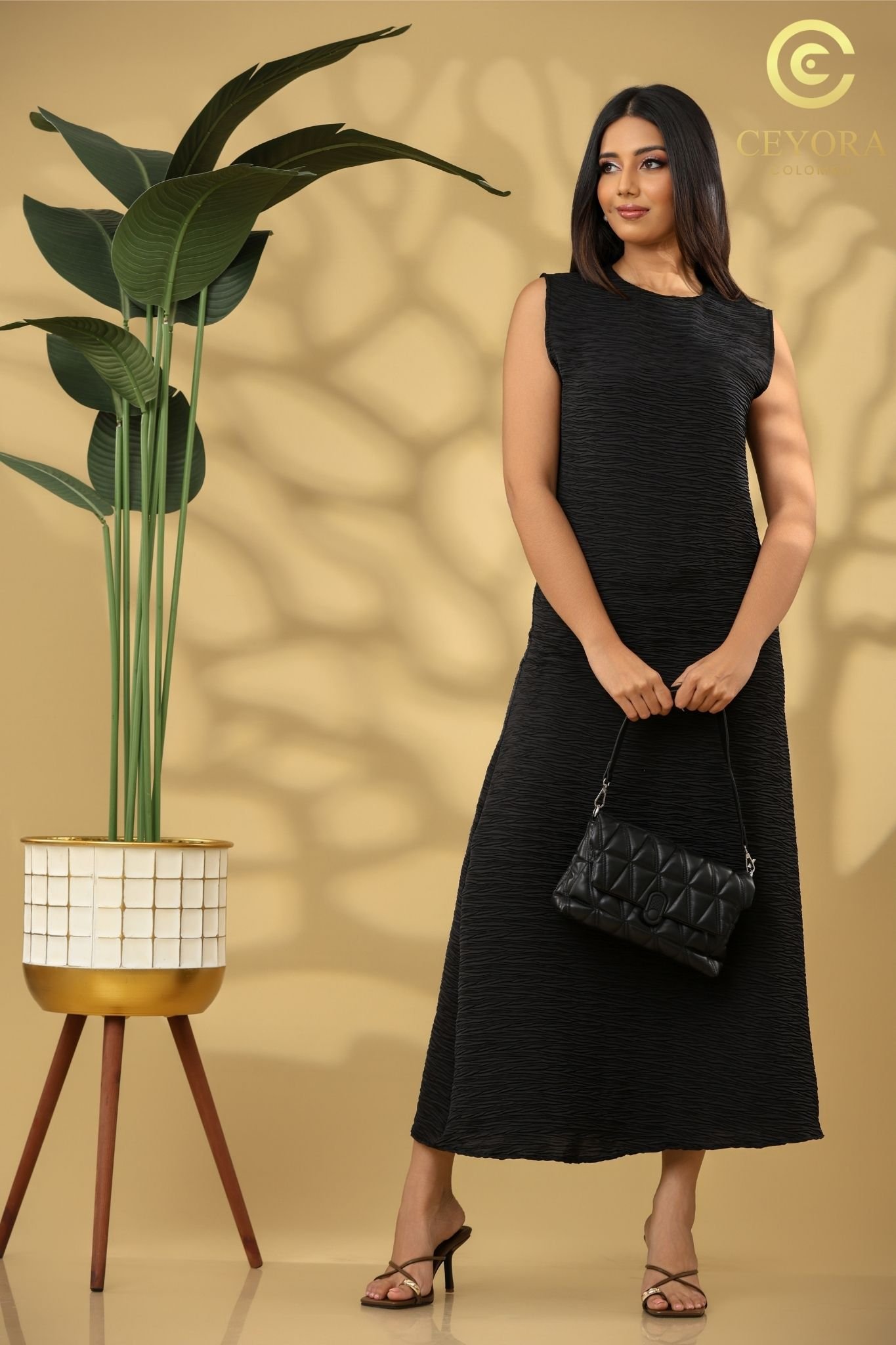 5(6)-min Minimalist Column Dress - Image 1